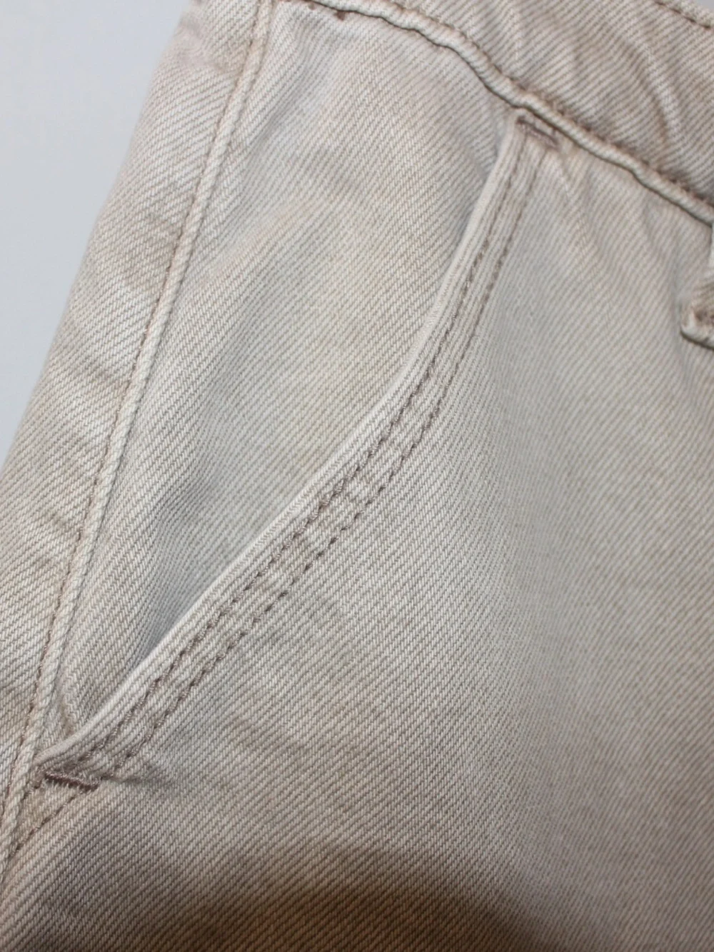 Abercrombie & Fitch Mid Rise Long Denim Shorts Raw Hem Size 24